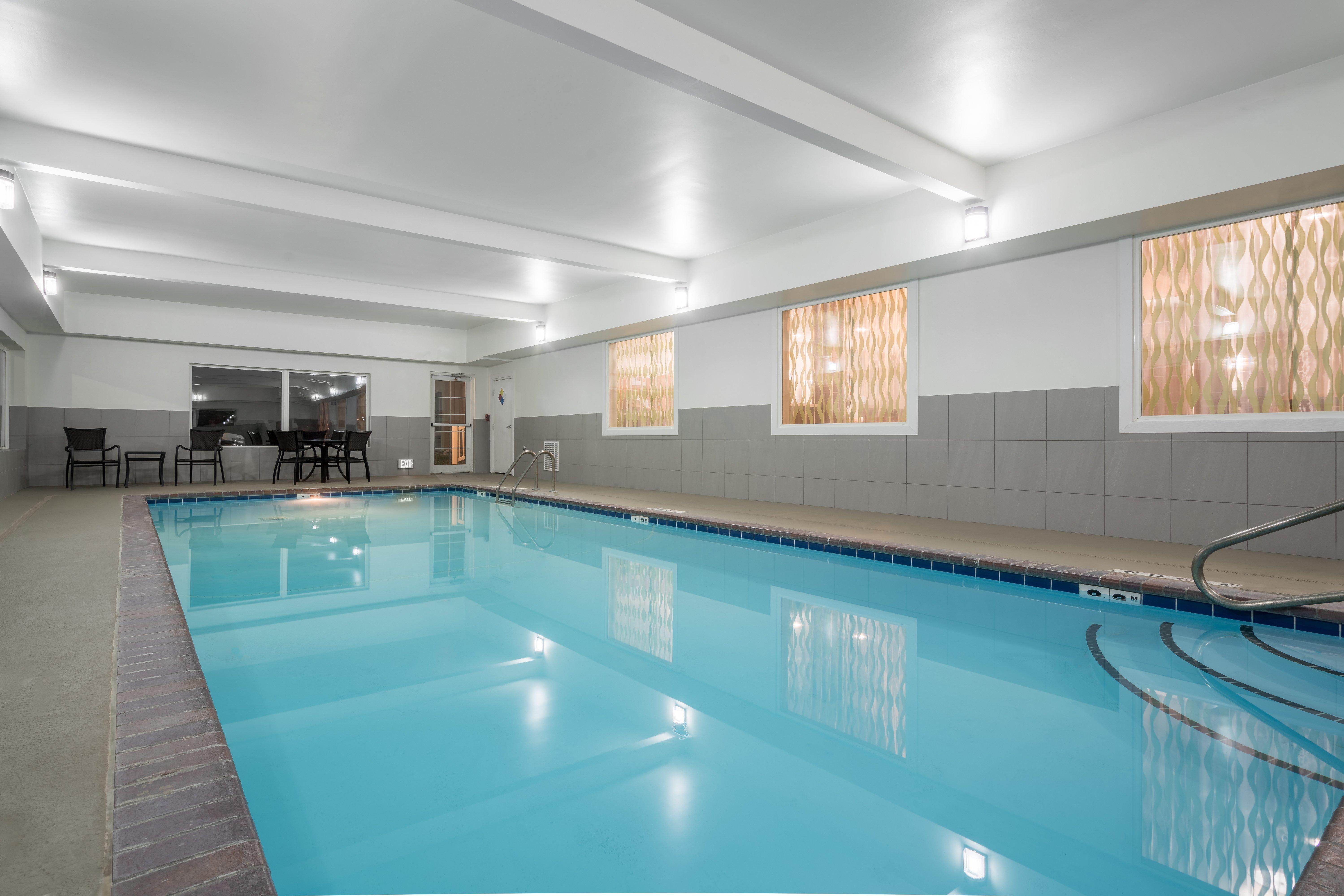 Holiday Inn Express Hotel & Suites Ames By Ihg Buitenkant foto